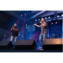 Show de Álvaro e Daniel abriu as comemorações do aniversário de Campo Largo